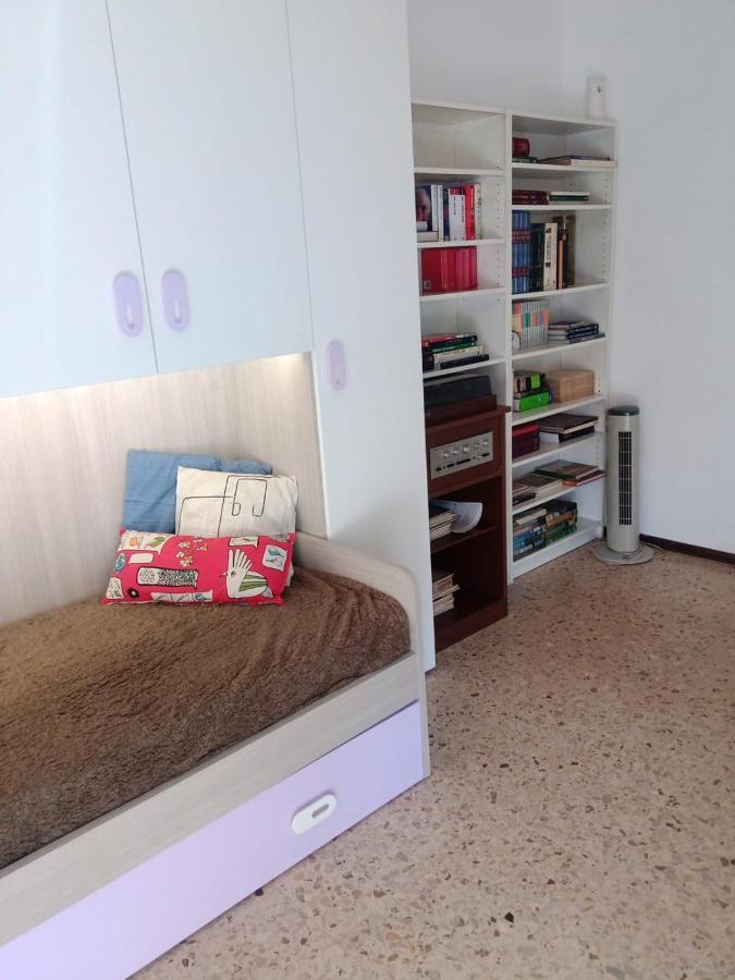 "House Of Lella" Appartamento 2 Camere Da Letto Milan Luaran gambar