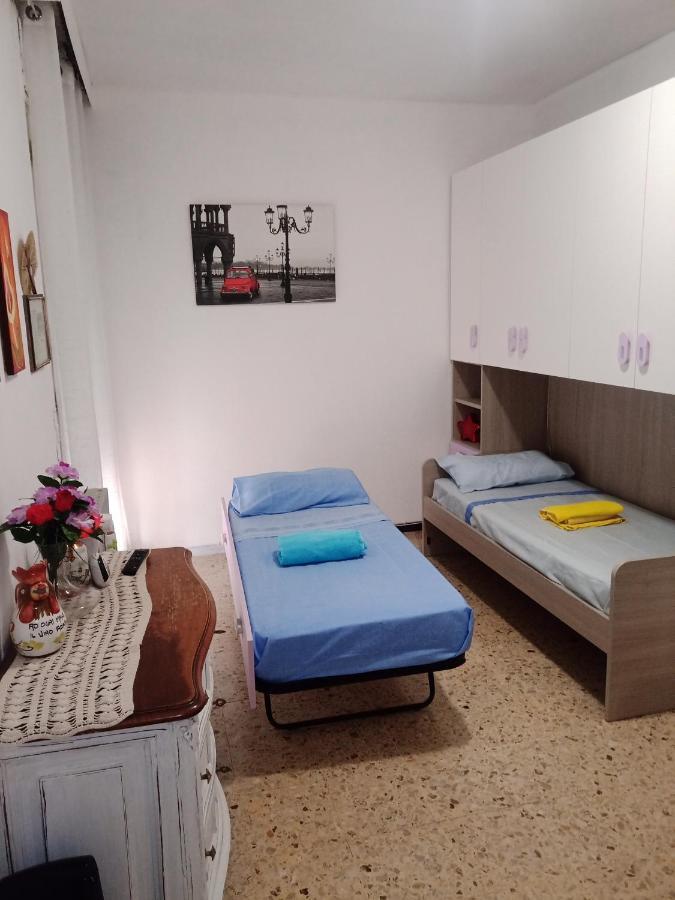 "House Of Lella" Appartamento 2 Camere Da Letto Milan Luaran gambar