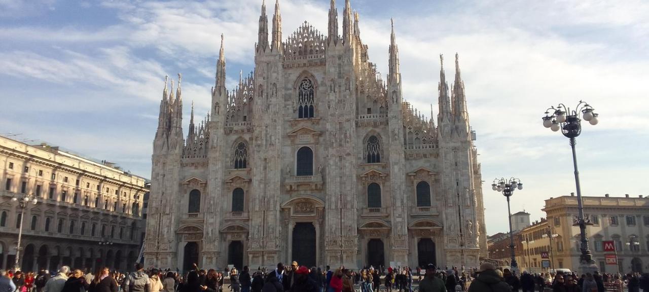 "House Of Lella" Appartamento 2 Camere Da Letto Milan Luaran gambar